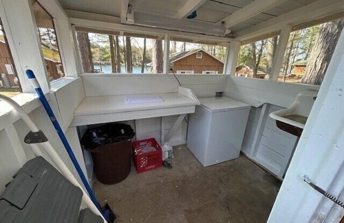 St Germain Cottage | Pine Haven Resort Unit #5