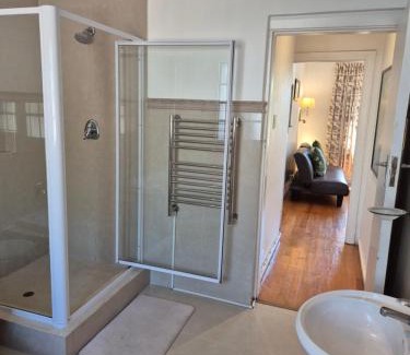 Pinelands Apartment | Pine House - self-catering