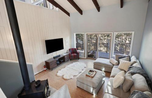 Bend House | Pine Knoll