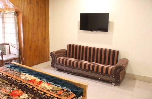Kohistan Resort | Pine Park Lake Luxury Resort Naran