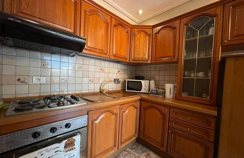 Tirana House | Pine-tree 2 BDR lovely apartment near Tanner's Bridge.