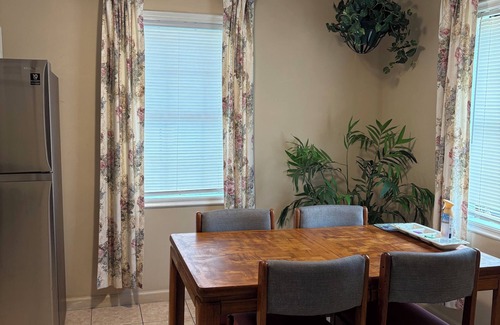 Biloxi House | Pinecone Biloxi Beachside Rentals-1