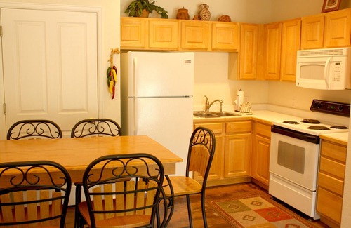 Warrior's Mark Condo | Pinecreek #I - 1 BR: Close to Town- Shuttle to Slopes- Pool & Hot Tub Access