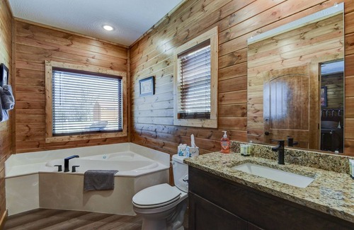 Branson Cedars Cabin | Pineridge Lodge | 4 Bed, 4 Bath