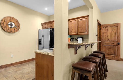 Whitefish Condo | Pines 4 bedroom with great ski access! AC for hot summer days/Underground parking/ski locker room