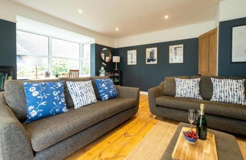 Aldeburgh House | Pinewood - Aldeburgh Coastal Cottages