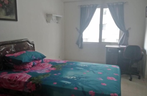 Cileunyi Hotel | Pinewood Apartment By Muslim