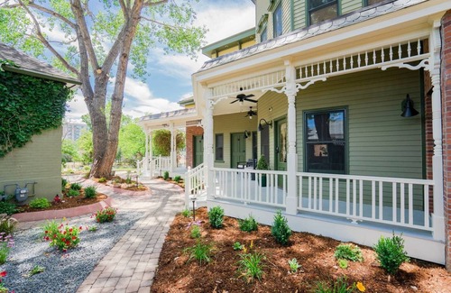 Five Points Apartment | Pinky's Palace Summar