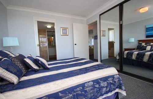 Forster Apartment | Pinnacle Unit 403