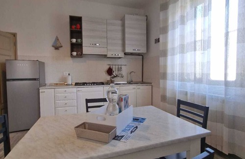 Piombino Apartment | Piombino Home - Cozy apartment a stone's throw from the sea
