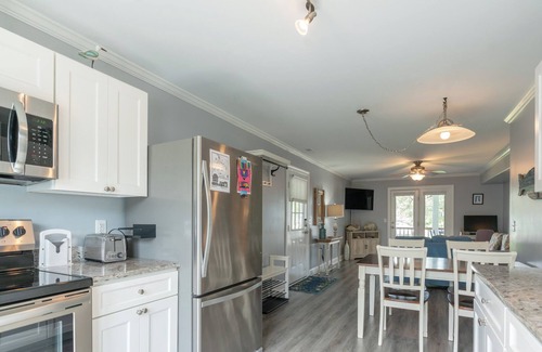 Ocracoke Condo | Pipe Dream: Condo with pool access. Centrally located.