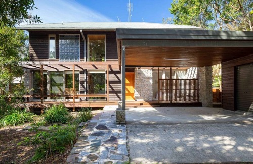 Guerilla Bay House | Pipi's Beach House Guerilla Bay