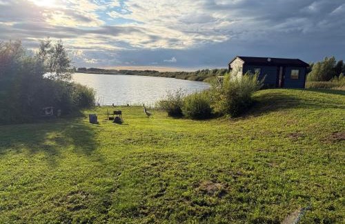 Baltic Sea Other | Pirtelė ant tvenkinio kranto
