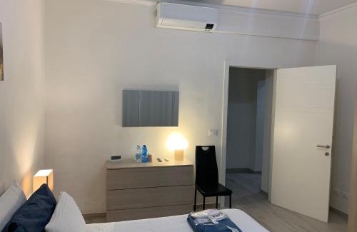 Pisa City Centre Apartment | Pisa Train Station Guest House