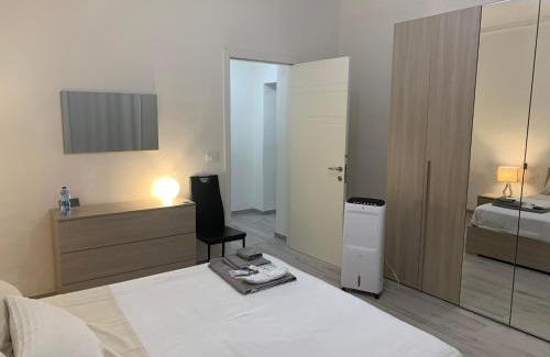 Pisa City Centre Apartment | Pisa Train Station Guest House