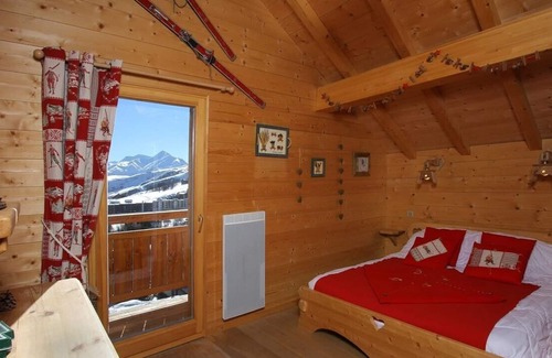 La Toussuire Ski Chalet | Piscine Privée | Beau Chalet Privé