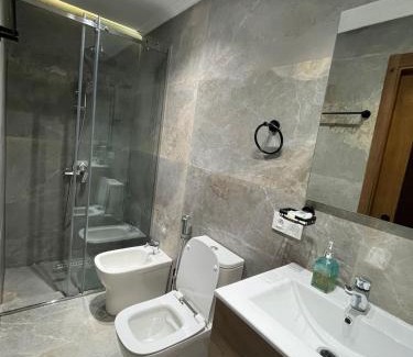Tangier Apartment | Piso lujoso céntrico con vistas a la playa