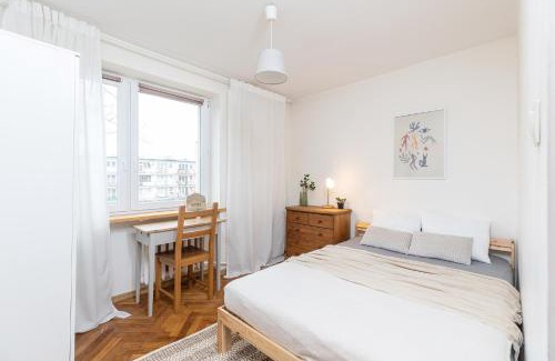 Sielce Apartment | Piwarskiego by VAYA STAYS