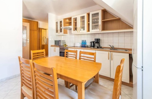 Miedzyzdroje Apartment | Pl. Neptuna 6 | Comfortable Apartment | Desk
