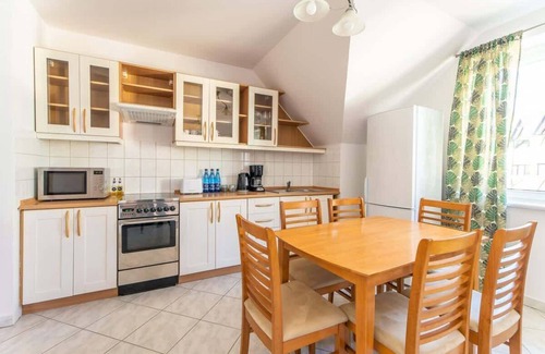 Miedzyzdroje Apartment | Pl. Neptuna 6 | Comfortable Apartment | Desk