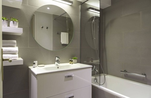 13th Arrondissement Apartment | Place D'Italie Studio Apartment With Aircon