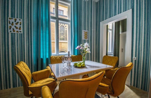 Nove Mesto Apartment | Place of Grace - 3 minutes from the Museum and Old Town