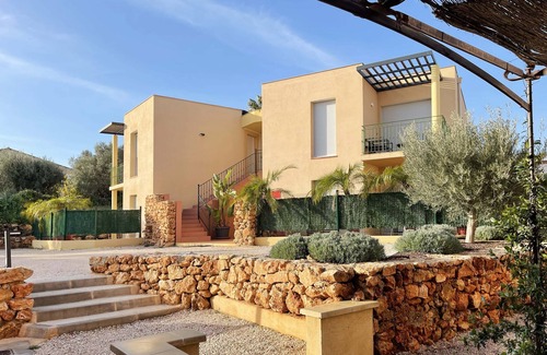 Bandol Apartment | Plage du Capelan Parking Entrée Privé Climatisé Calme Assuré