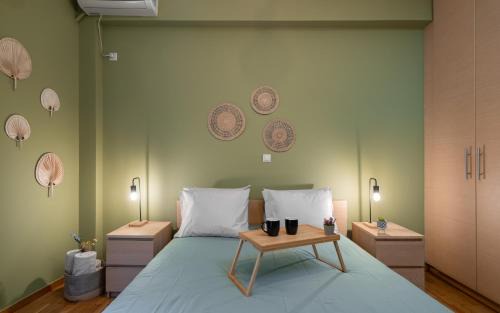 Plaka Apartment | Plaka Apartment With Terrace View