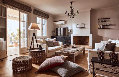 Plaka Villa | Plaka's Villa with Breathtaking Acropolis view