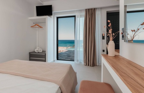 Makry Gialos Hotel | Plakakia Luxury Apartments - Apt 3