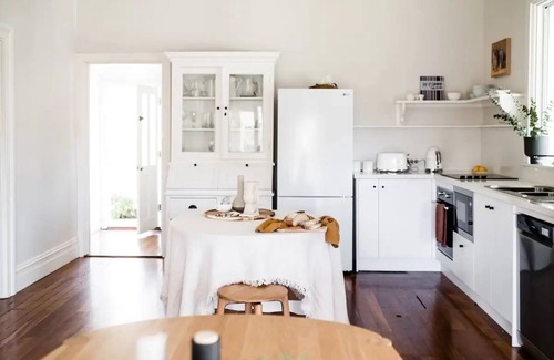 Yallingup Cottage | Plane Tree House Yallingup