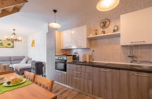 Novi Vinodolski House | Planinska kuća za odmor kraj nebeskih labirinta za opuštajući odmor