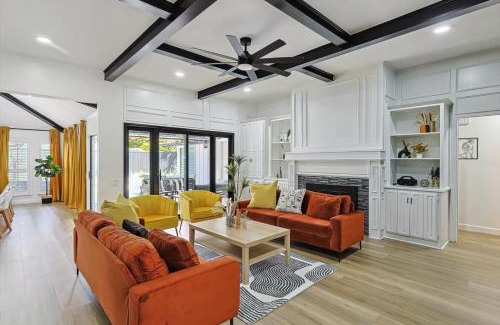 Plano House | Plano Perfect Getaway - Pool Hot Tub BBQ Grill