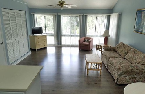 Surfside Beach House | Plantation 8-O