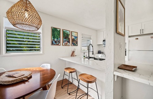 Wailua Condo | Plantation Hale Suite J8 AC, King Bed, Garden View, Ground Floor, Near Shops
