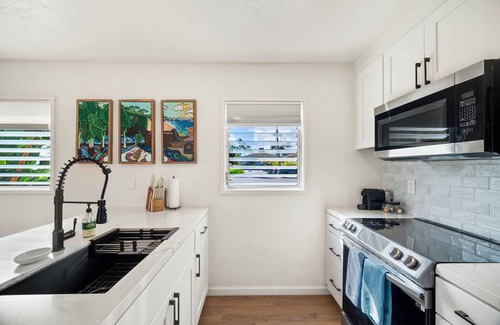 Wailua Condo | Plantation Hale Suite J8 AC, King Bed, Garden View, Ground Floor, Near Shops