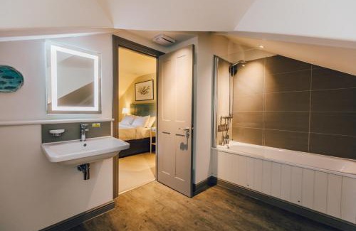 Rhiwbryfdir Hotel | Plas Weunydd