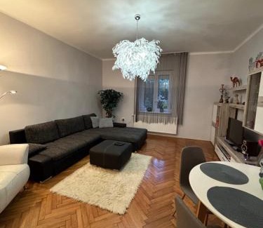 Zalaegerszeg Apartment | PlatánWood ComfortHome