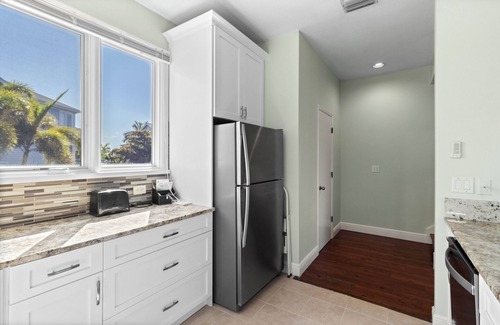 Whitney Beach House | Play by Day, Unwind by Night - Cedars East #852 Pet-Friendly by RVA