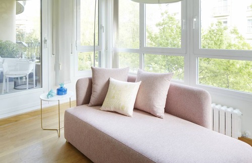 Antiguo Apartment | Playa de Ondarreta 2 by FeelFree Rentals