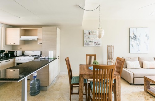 El Cortecito Condo | Playa Turquesa D303 80Mbps Private Beach Access BBQ Pools