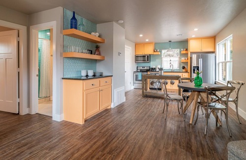 Central Oklahoma City Apartment | Plaza Pad I - New Apartment! Near Plaza District