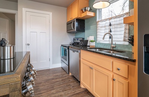 Central Oklahoma City Apartment | Plaza Pad I - New Apartment! Near Plaza District