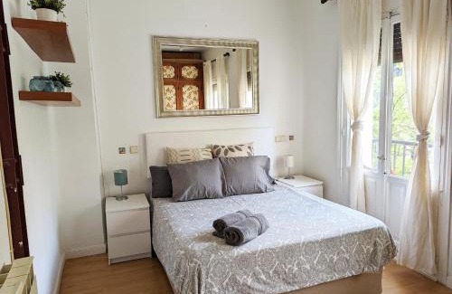 Barrio de La Latina Apartment | Plaza Paja Alquiler de Temporada