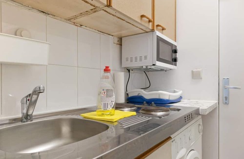 Brigittenau Apartment | Pleasant 1BR Aprt. near The Danube & Millenium T.