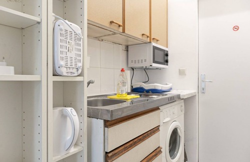 Brigittenau Apartment | Pleasant 1BR Aprt. near The Danube & Millenium T.