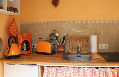 Damgarten Apartment | Pleasant Apartment in Damgarten with Garden and Terrace
