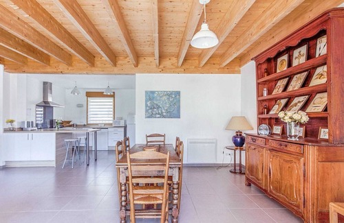Challerange Cottage | Pleasant Cottage in Challerange