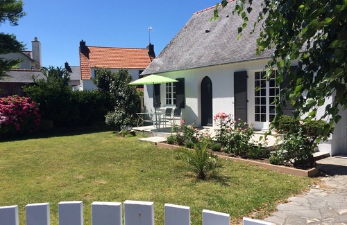 Tredrez-Locquemeau House | Pleasant ground floor villa for 4 people 60m from the sea