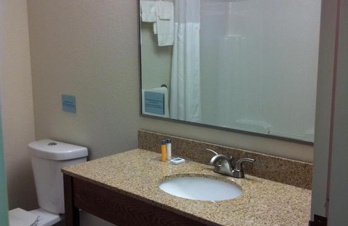West Carthage Hotel | Pleasant Night Inn- carthage NY